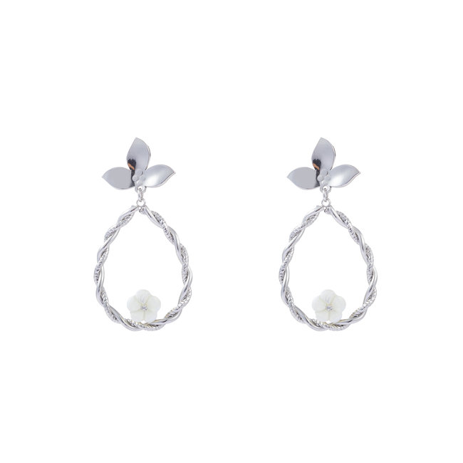 Day & Eve by Go Dutch Label Druppel bloem oorbellen zilver