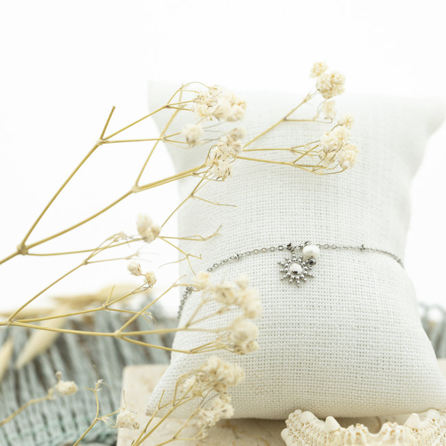 Day & Eve  Zilver armband met parel en zon