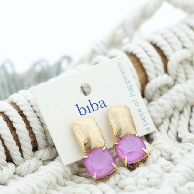 Biba Roze vierkante crystal oorbellen