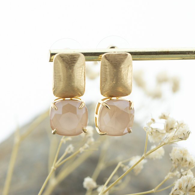 Nude matte rechthoek crystal oorbellen