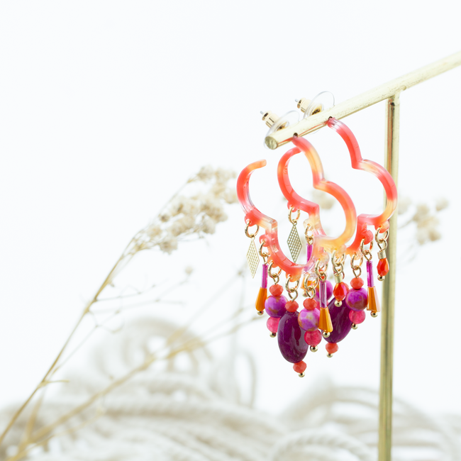 Boho ibiza roze oranje klaver oorbellen