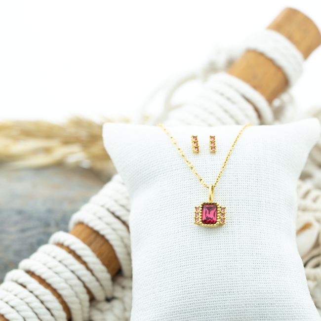 IXXXI Goud Sieraden met roze steen