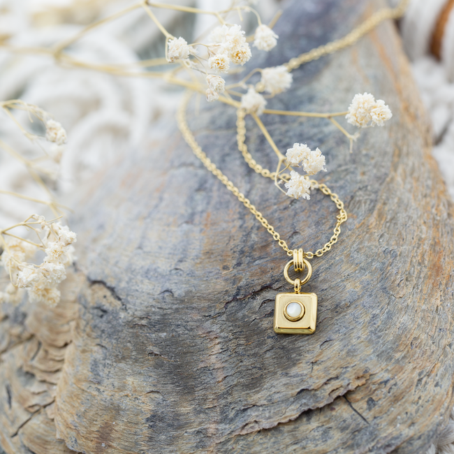 ZAG  Bijoux Goud ketting met vierkante hanger