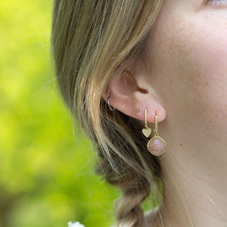 Beadle Pink earings en hart oorbellen