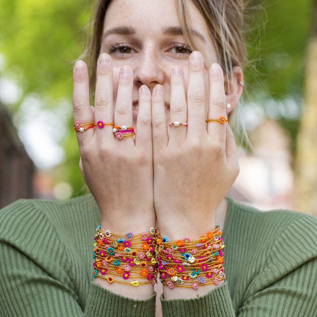 Biba Kralen bloemen armband