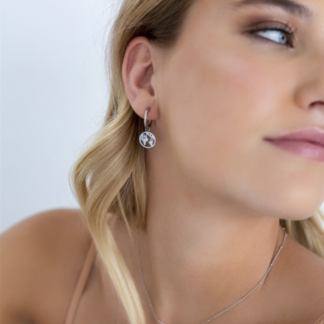 Day & Eve  Wereldbol oorbellen zilver