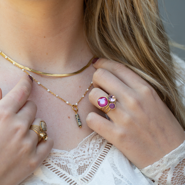 Beadle Witte bolletjesketting met steentje of platte schakelketting