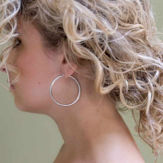 Day & Eve  Zilver grote creolen