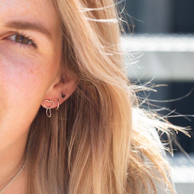 Day & Eve  Zilver hart oorbellen ineen glad en bolletjes