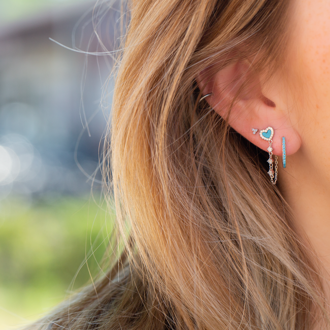 KARMA Turquoise zirconia rechthoek of hart oorbellen met chain