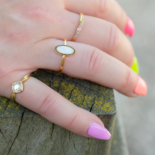 Goud stainless steel ring witte stenen of roze crystal