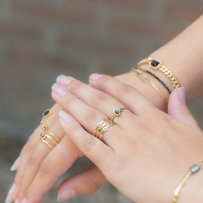 ZAG  Bijoux Zwarte steen druppel of brede ring