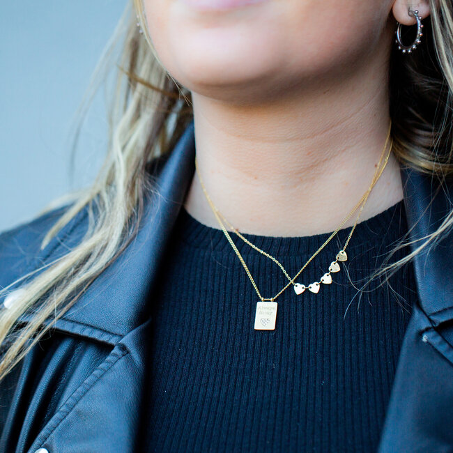 ZAG  Bijoux Goudkleurige ketting met hartjes