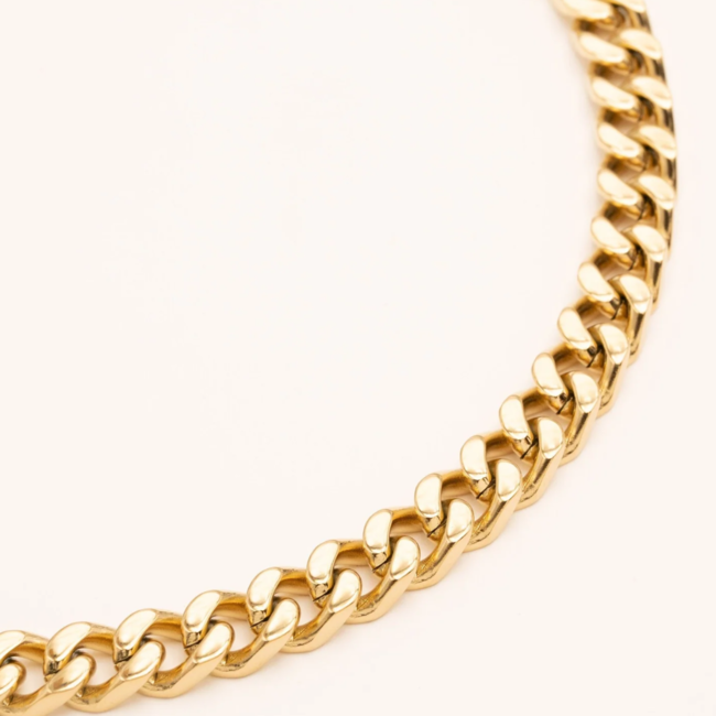 Goud schakelketting met brede schakels of harten