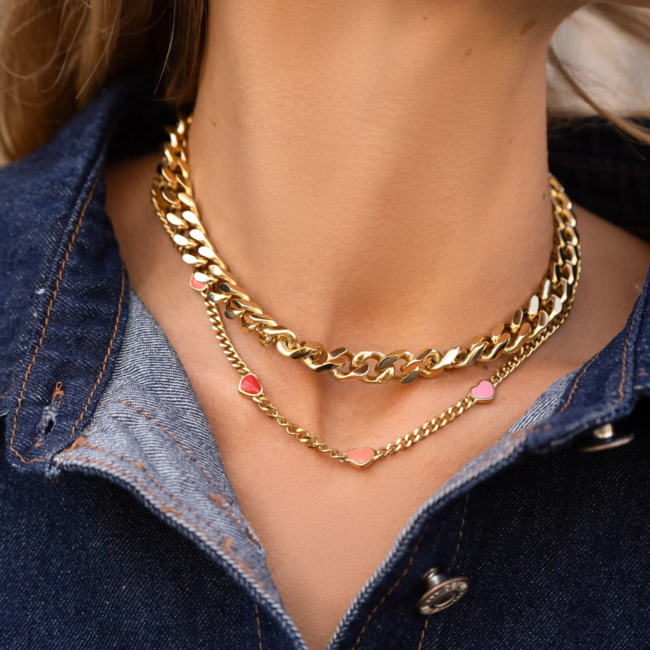 Goud schakelketting met brede schakels of harten