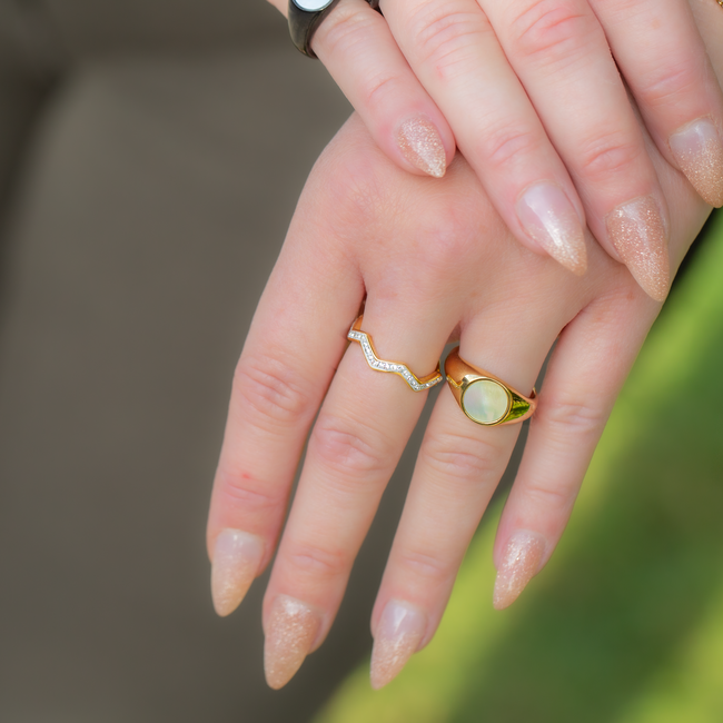 Goud zirconia of parelmoer party ringen