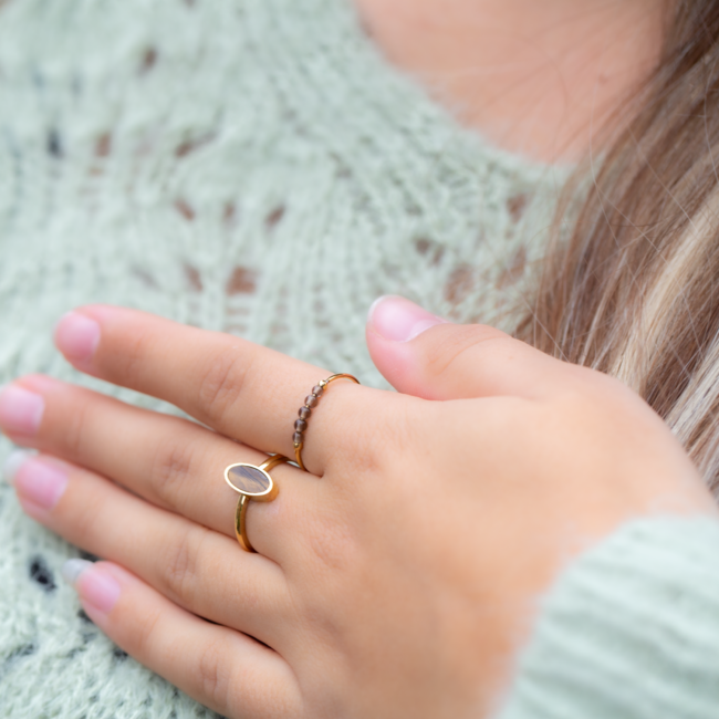 Charmins Goud ring tijgeroog of rookkwarts stenen