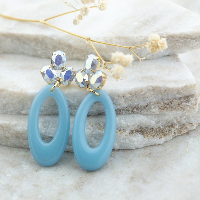 Biba blauwe resin bloem facet crystal oorbellen goud