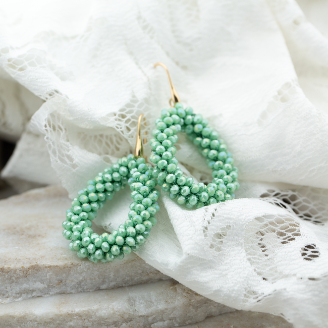 Day & Eve  Mint groene Druppel oorbellen