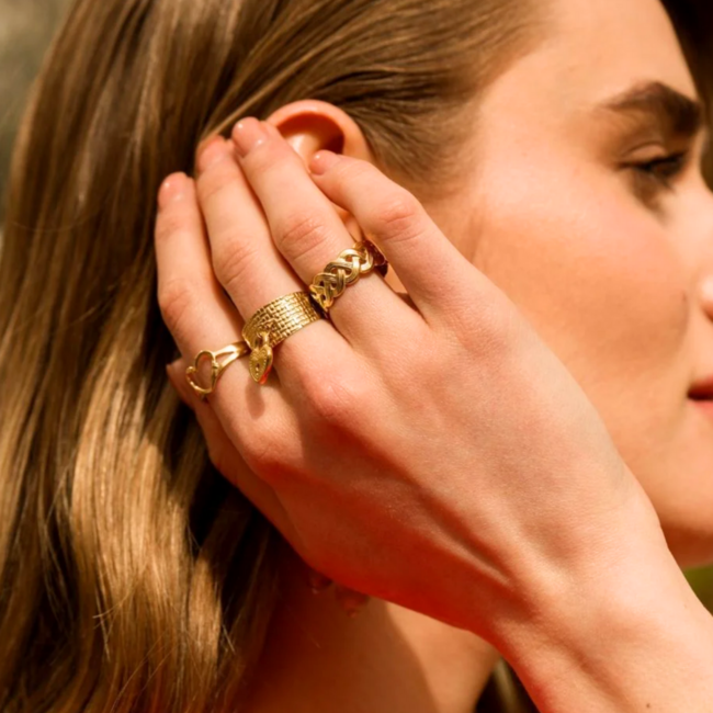 Ikita  Mooie goud ringencombi happy styling