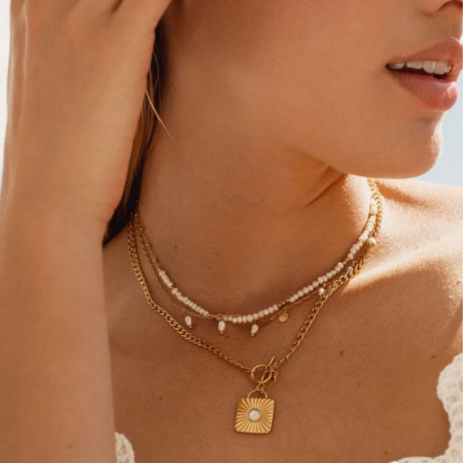 Gouden parelketting