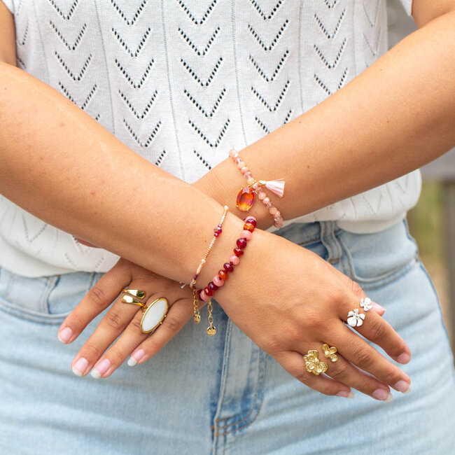 Biba Armband fijne kraaltjes of armband met rode natuursteen