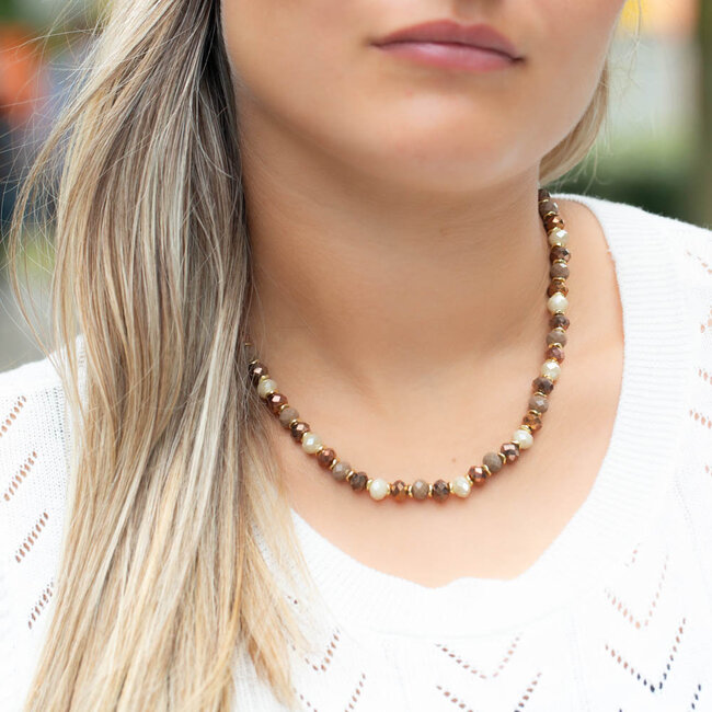 Biba Kralenketting met moooie mix tinten bruin en wit