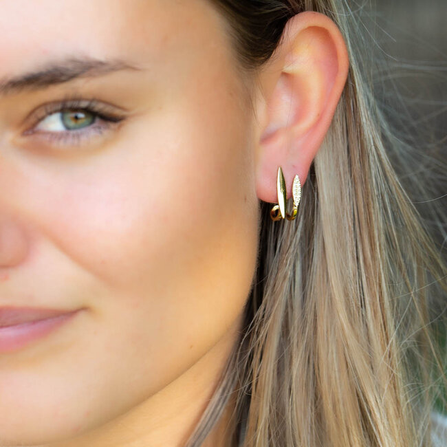 ZAG  Bijoux Goud  klassieke tijdloze dubbele zirconia oorbellen