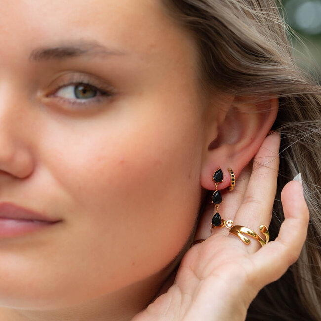 Day & Eve  Zwarte druppel met zwarte steentjes oorbellen