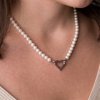 IXXXI Parel en hart ketting
