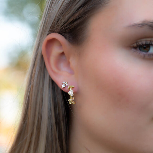 Gouden LOVE oorbellen met strass of tulp oorbel