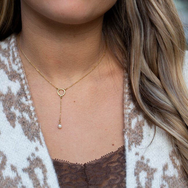 Beadle Gouden fijne ketting met rondje en hangende parel