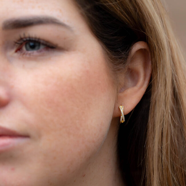 KARMA Goud cross of hart zirconia  oorbellen