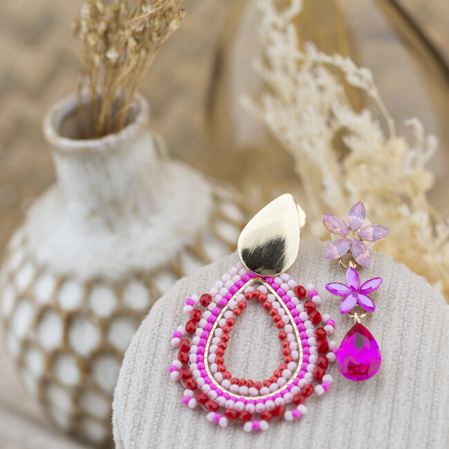 Day & Eve by Go Dutch Label Sparkle in roze druppel of bloem oorbellen