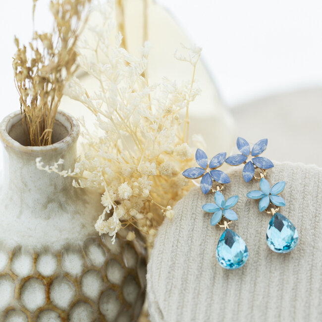 Day & Eve  Blauwe druppel of bloemen oorbellen