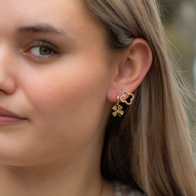 Day & Eve by Go Dutch Label Klaver oorbel met hanger of stekertje met glitters