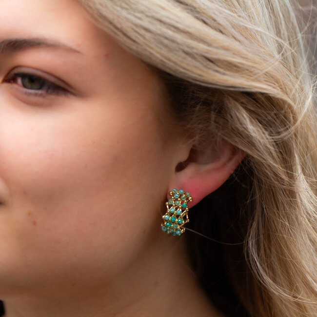 Biba Goud turqoise, groene bijzondere oorbellen met kraaltjes