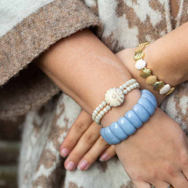 Blauwe of schelp armband
