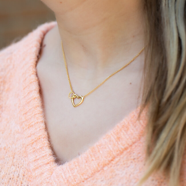KARMA Goldplated ketting verbonden dubbel hart