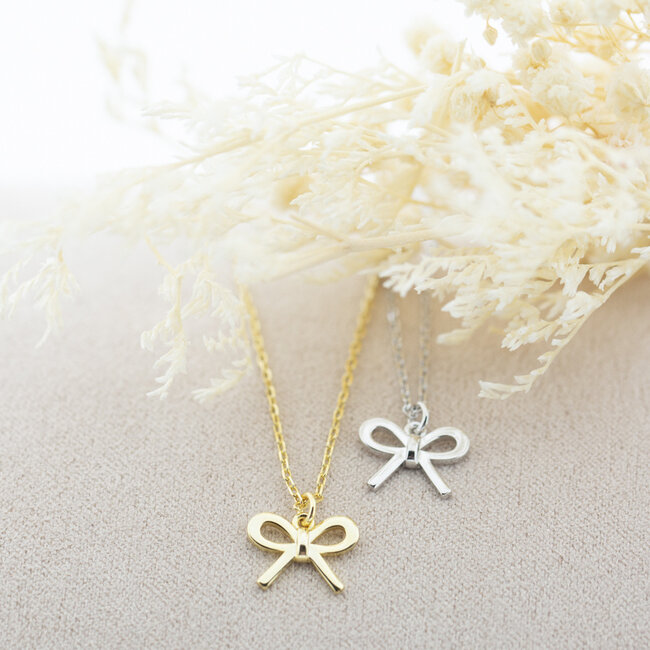 Ketting met cute tiny mini strik