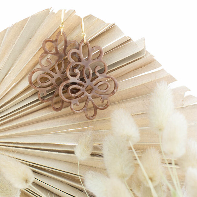 Biba Bruine boho oorbellen