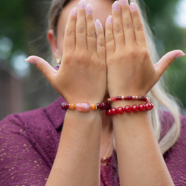 Biba Rode steen of glitter armbanden