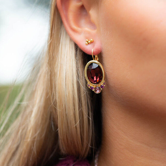 Biba Aubergine paarse grote crystal shiny steen oorbellen