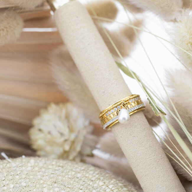 IXXXI Complete gouden ring met glitters en parels
