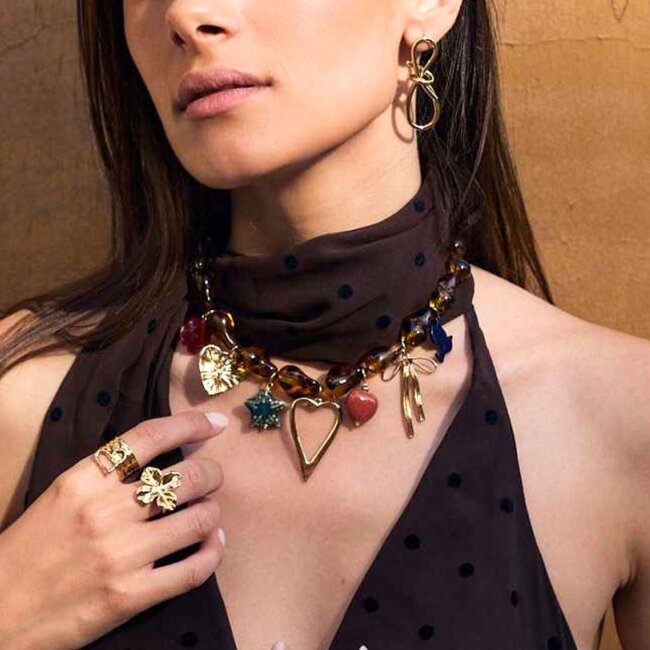 Beadle Vrolijke speelse opvallende tijger kralen ketting  met hart en strik bedels