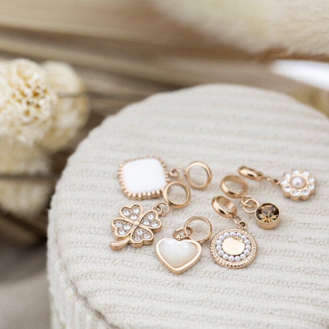 IXXXI Rosegoud connect bedels