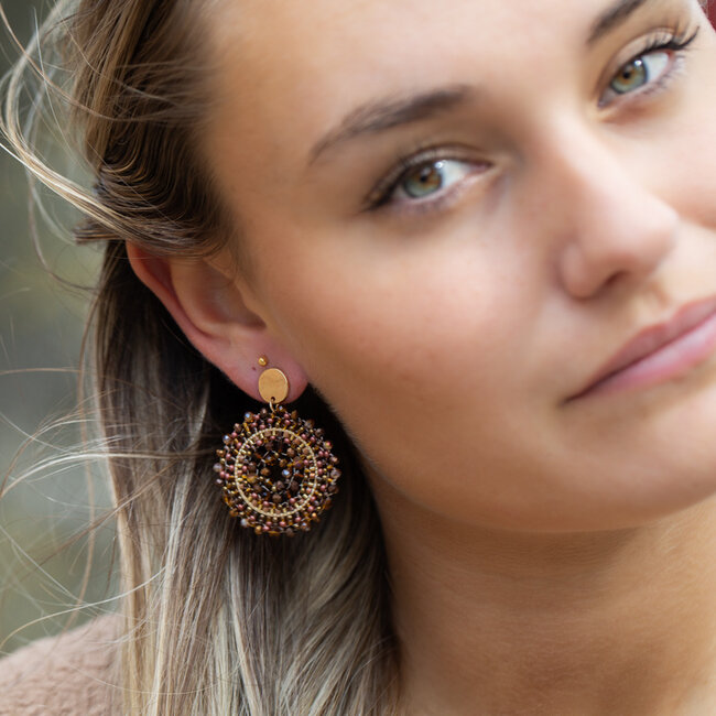 Biba Bruine ronde kralen everyday oorbellen