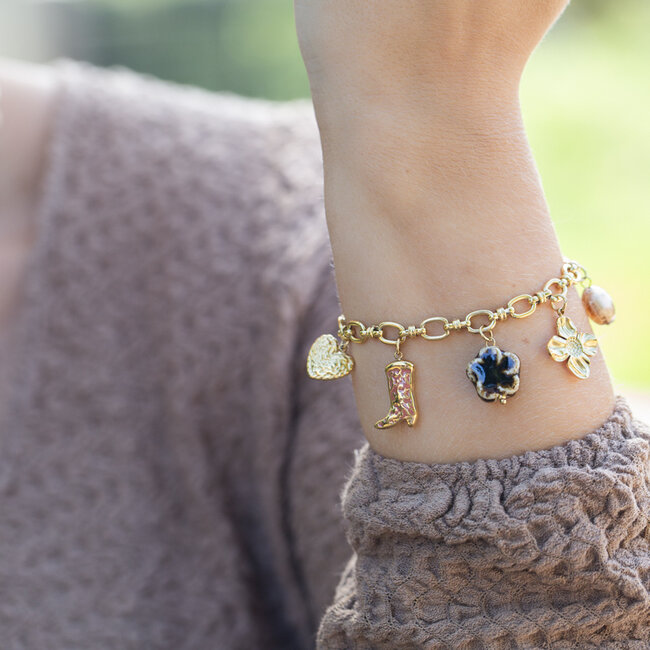 Goudkleurige schakelarmband Cowgirl charm