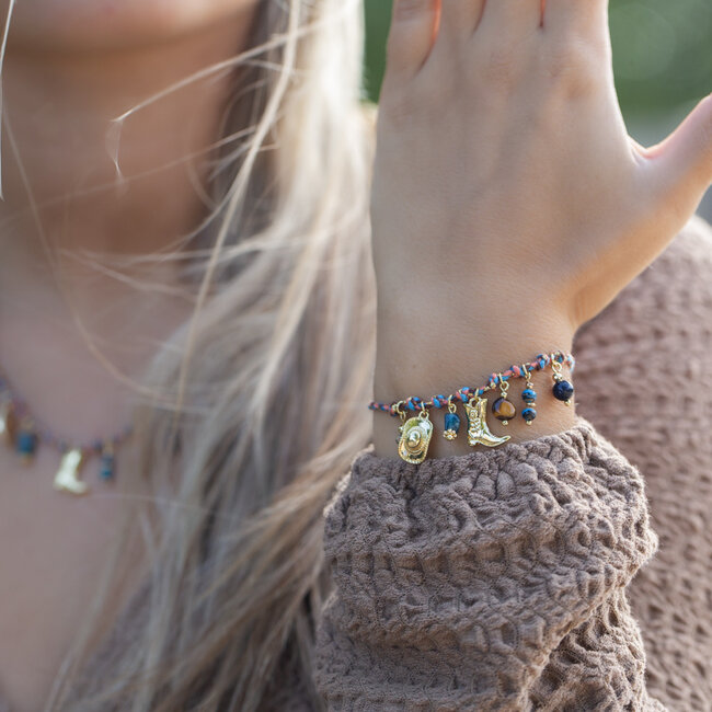 Geknoopte armband met western cowboy bedels