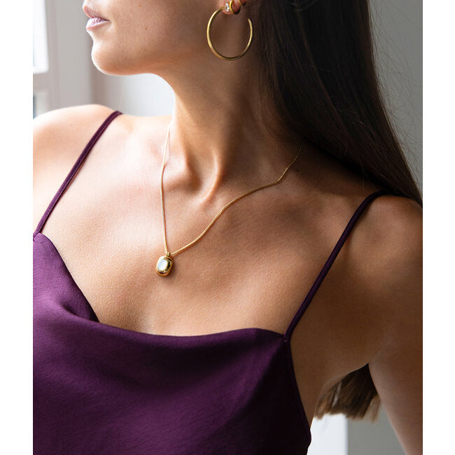 ZAG  Bijoux Mooi design ketting met parelmoer rechthoek bedel